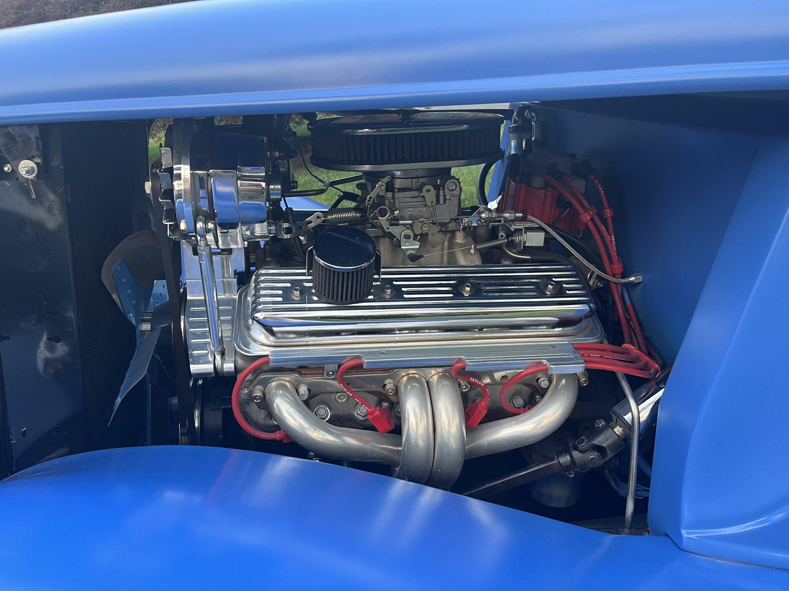 Opposing Cylinders