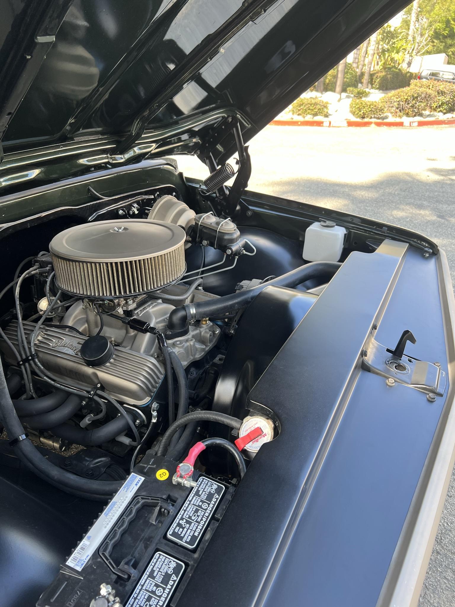 Opposing Cylinders