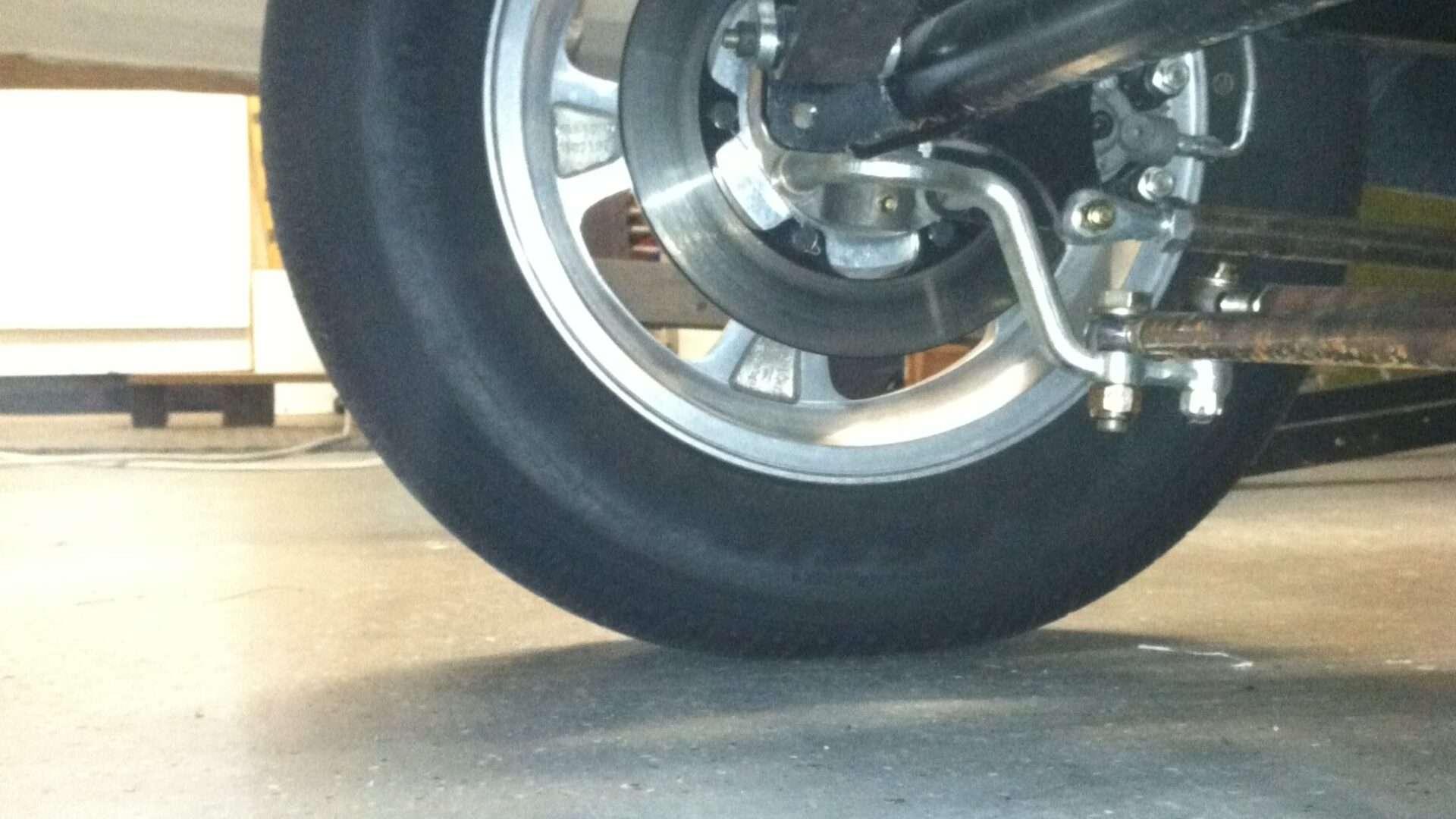 Opposing Cylinders